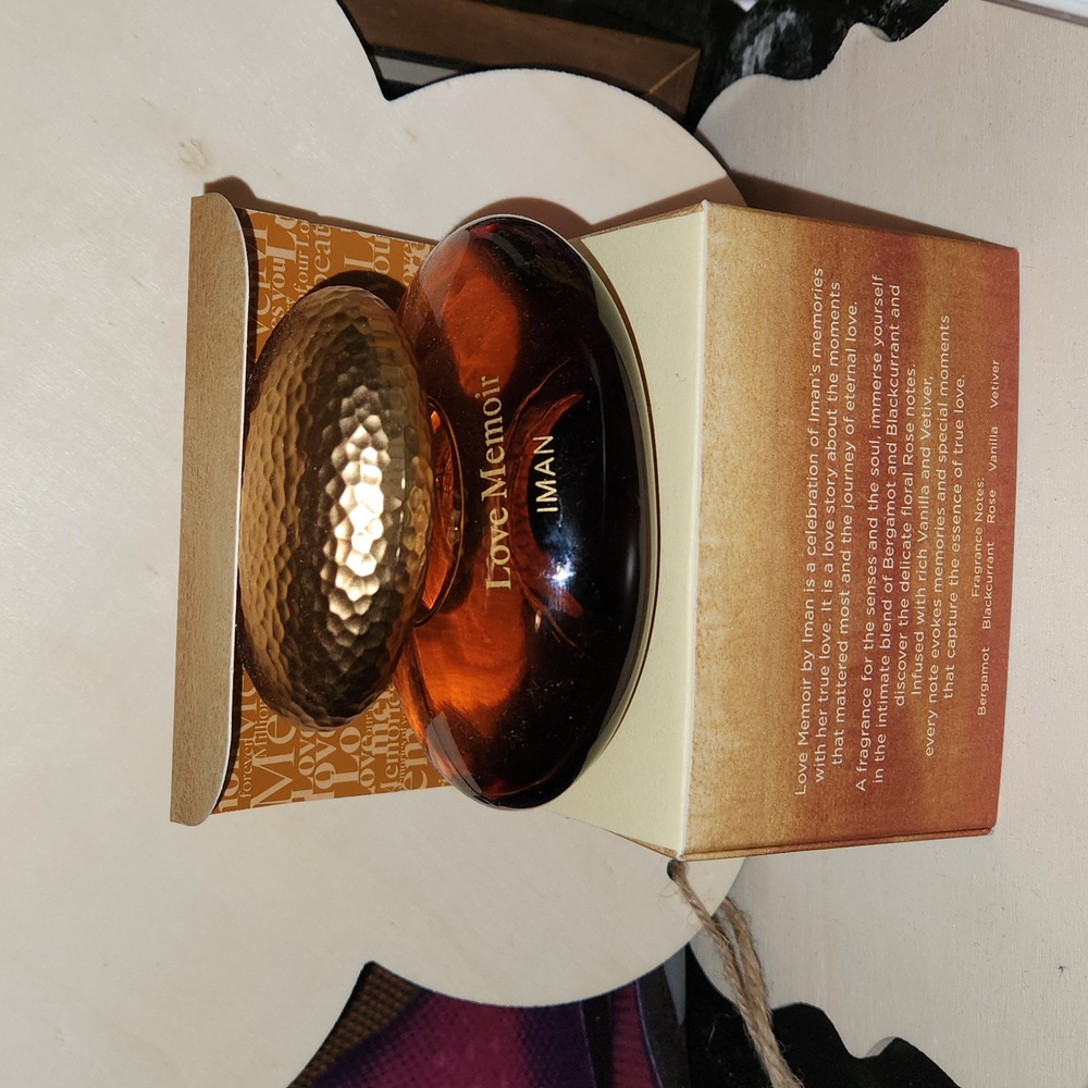 IMAN perfume